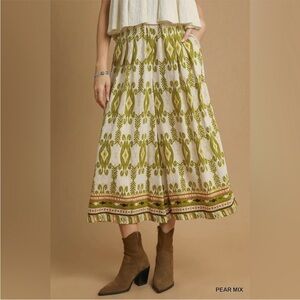 Umgee Green and Cream Wide Leg Pants